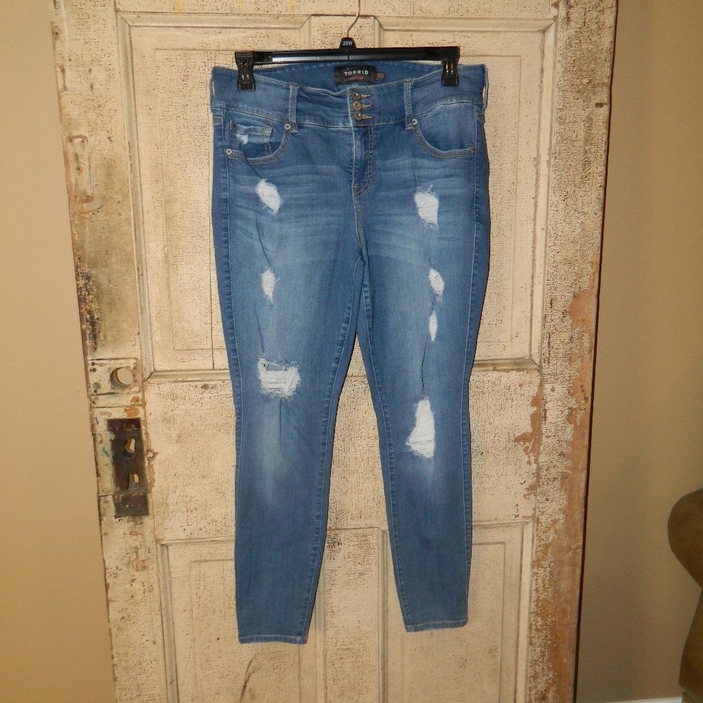 Torrid Premium Distressed Stretch Jegging Denim Jeans 16R (U-3)